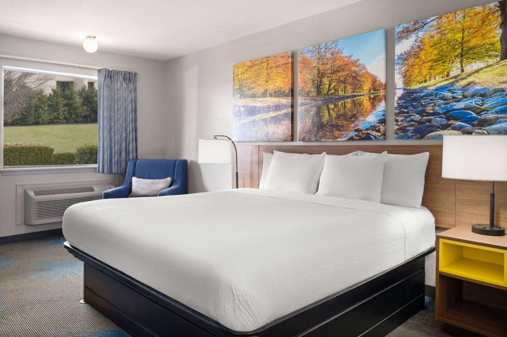 Days Inn By Wyndham Ардмор Экстерьер фото